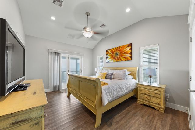 21325 Gulf Drive, Galveston, TX 77554