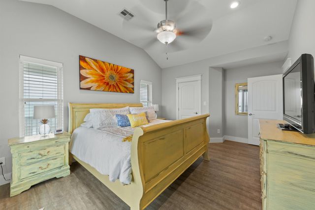 21325 Gulf Drive, Galveston, TX 77554