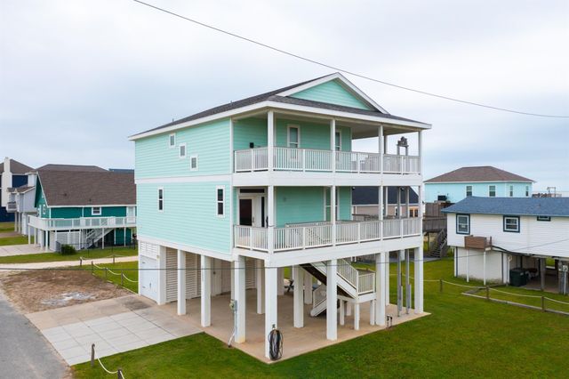 21325 Gulf Drive, Galveston, TX 77554