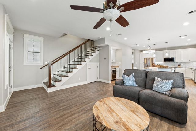 21325 Gulf Drive, Galveston, TX 77554