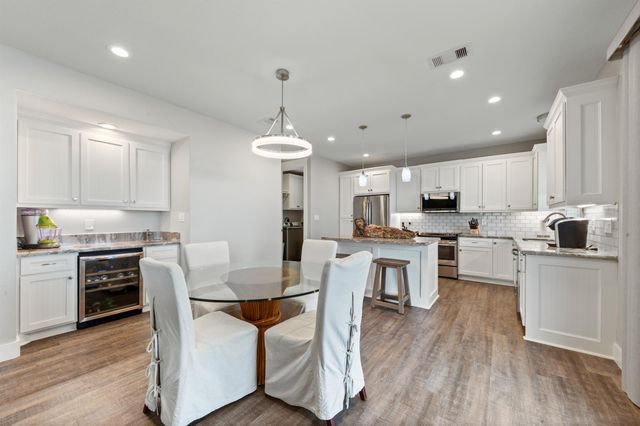 21325 Gulf Drive, Galveston, TX 77554