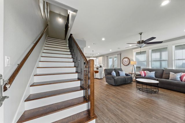 21325 Gulf Drive, Galveston, TX 77554