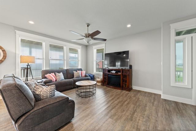 21325 Gulf Drive, Galveston, TX 77554