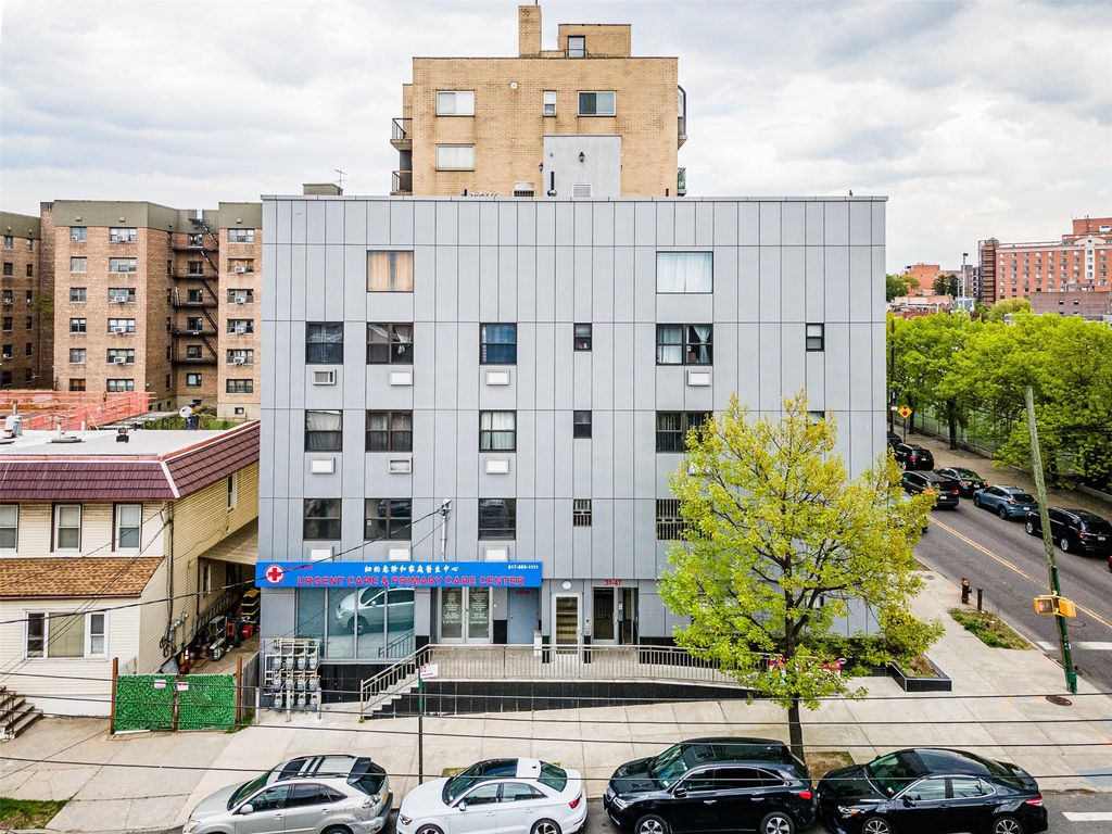 31-47 137th Street 3C, Flushing, NY 11354