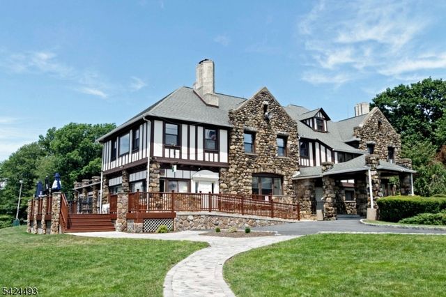 142 Valley View Dr, Rockaway Twp., NJ 07866