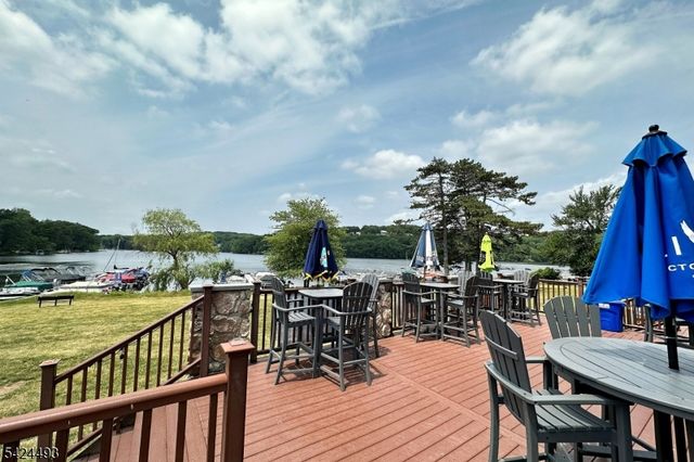 142 Valley View Dr, Rockaway Twp., NJ 07866