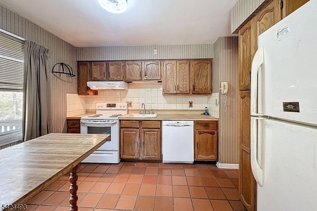 142 Valley View Dr, Rockaway Twp., NJ 07866