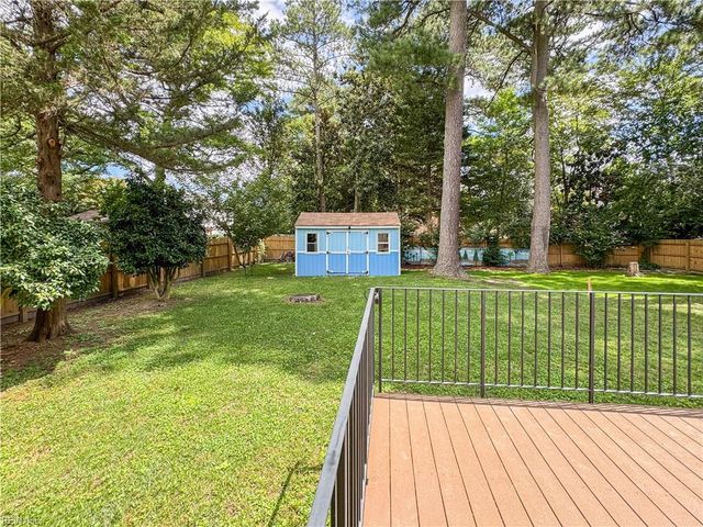 1052 Old Canterbury DR, Virginia Beach, VA 23455