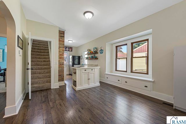 950 E Main Street, Mankato, MN 56001