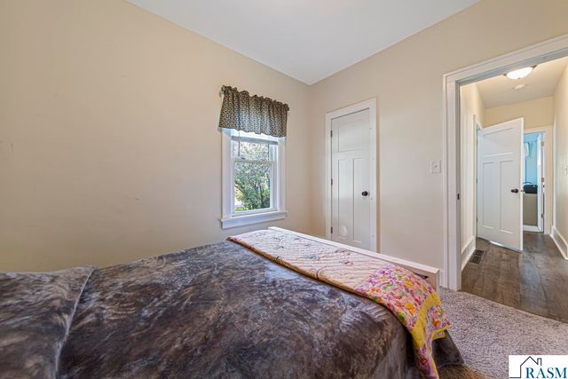 950 E Main Street, Mankato, MN 56001