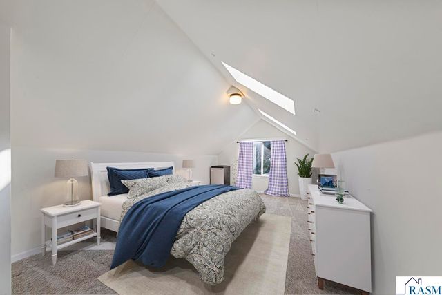 950 E Main Street, Mankato, MN 56001