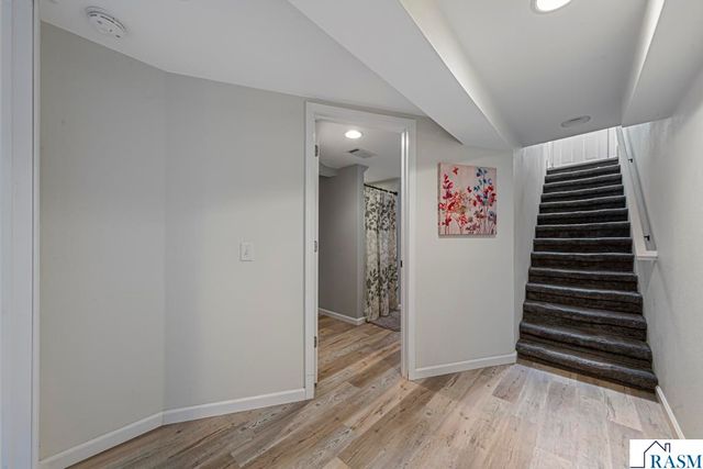 950 E Main Street, Mankato, MN 56001