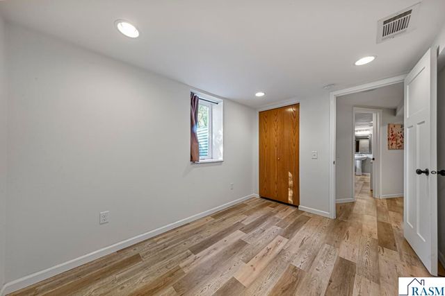 950 E Main Street, Mankato, MN 56001