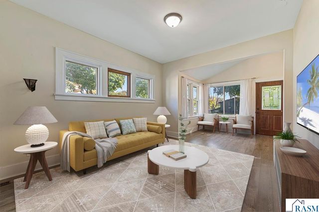 950 E Main Street, Mankato, MN 56001