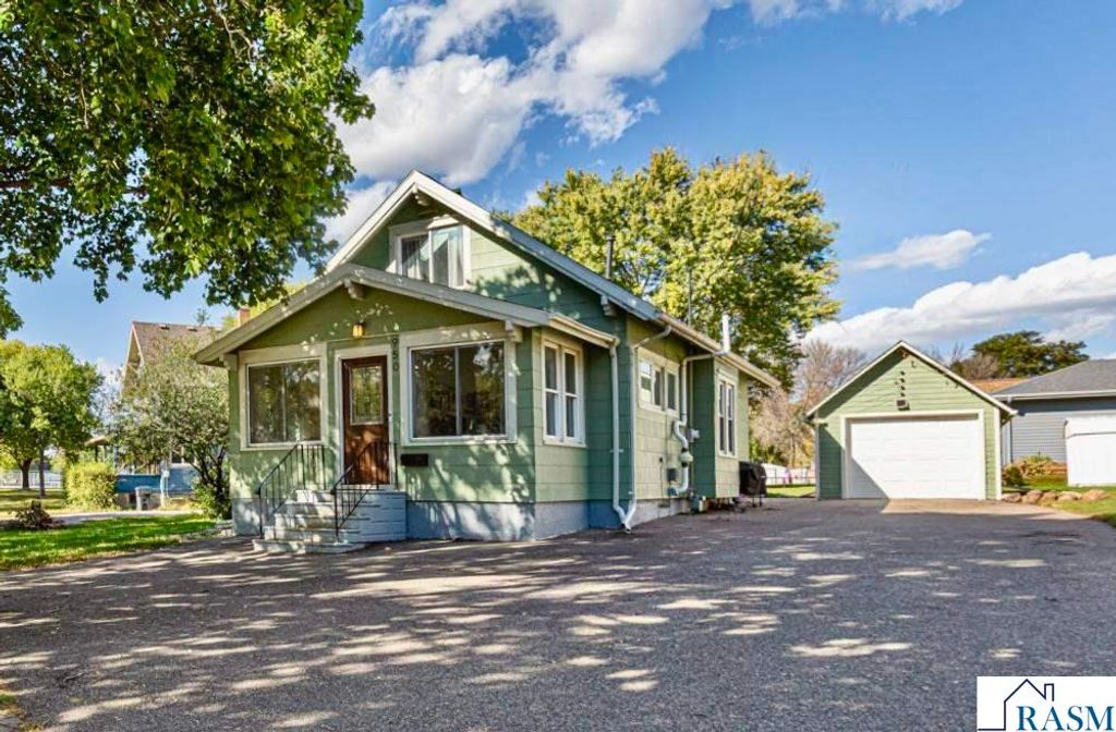 950 E Main Street, Mankato, MN 56001