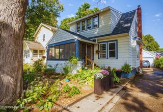 1004 Greenwood Avenue, Lansing, MI 48915