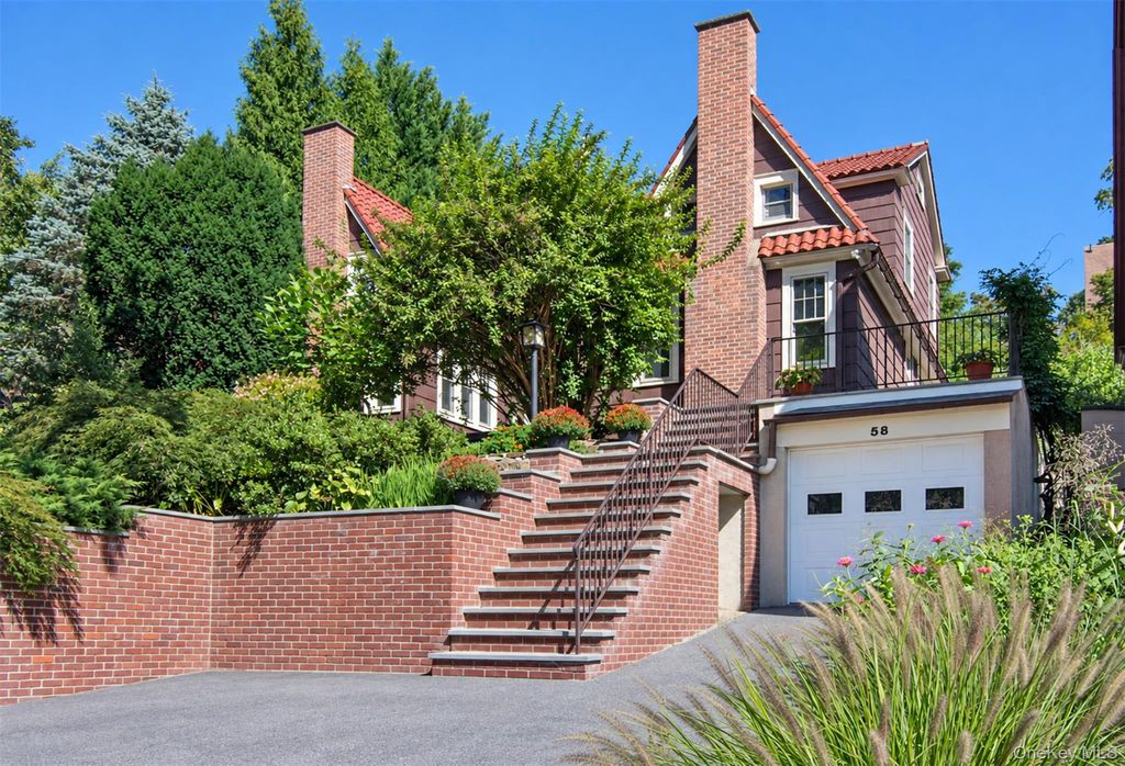 58 Young Avenue, Pelham, NY 10803 — exterior