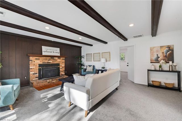 1501 Hedgerow DR, Virginia Beach, VA 23455