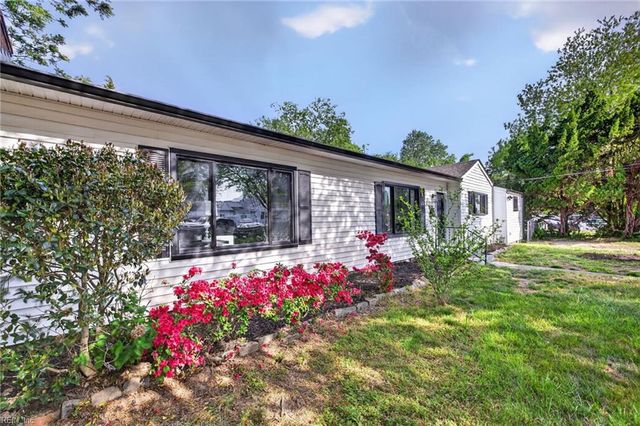 1501 Hedgerow DR, Virginia Beach, VA 23455