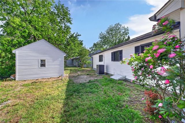 1501 Hedgerow DR, Virginia Beach, VA 23455