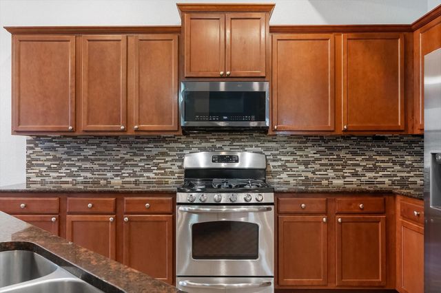 146 Black Swan Place, The Woodlands, TX 77354