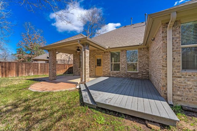 146 Black Swan Place, The Woodlands, TX 77354