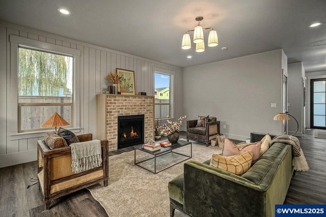 7541 Lennox Ln NE, Keizer, OR 97303