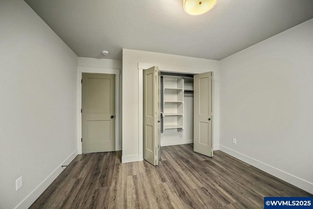 7541 Lennox Ln NE, Keizer, OR 97303