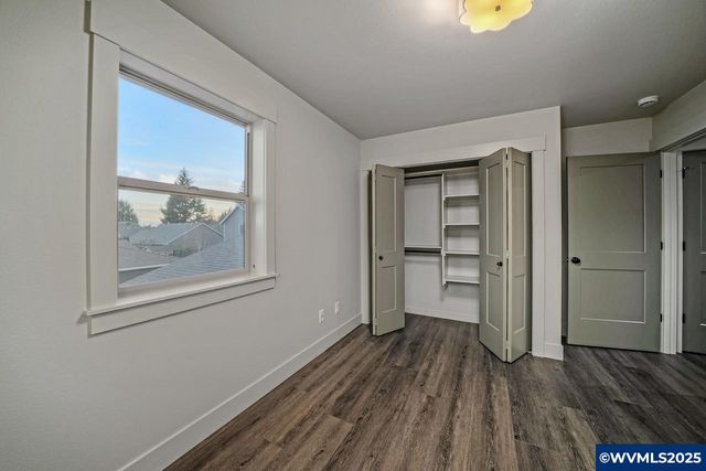 7541 Lennox Ln NE, Keizer, OR 97303