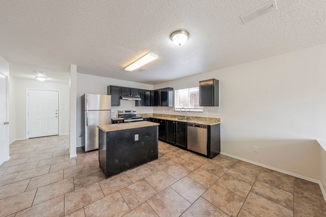 2454 Meadowgate Lane, Lancaster, TX 75134