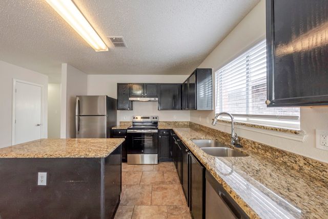 2454 Meadowgate Lane, Lancaster, TX 75134