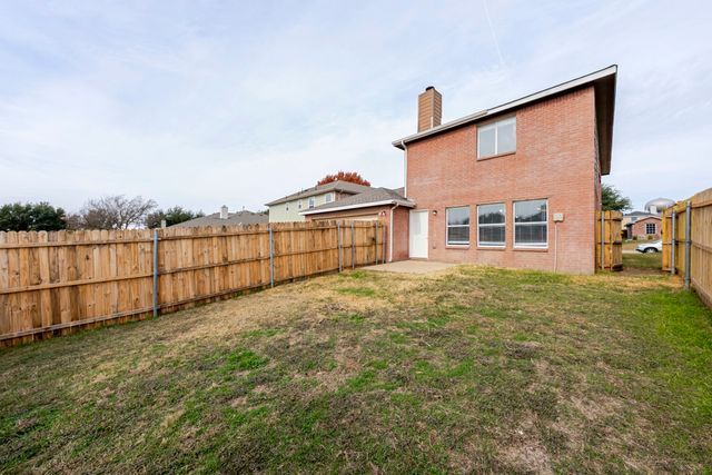 2454 Meadowgate Lane, Lancaster, TX 75134