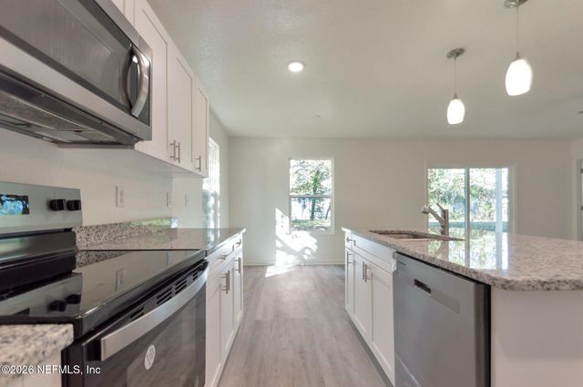 9162 4TH Avenue, Jacksonville, FL 32208