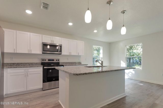 9162 4TH Avenue, Jacksonville, FL 32208