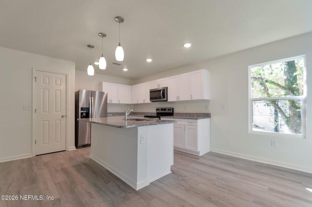 9162 4TH Avenue, Jacksonville, FL 32208