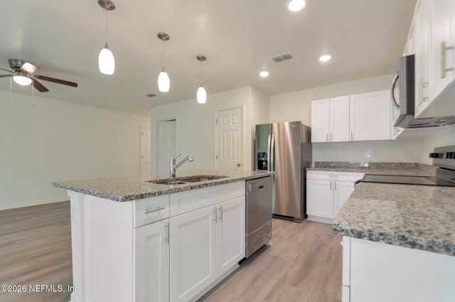 9162 4TH Avenue, Jacksonville, FL 32208