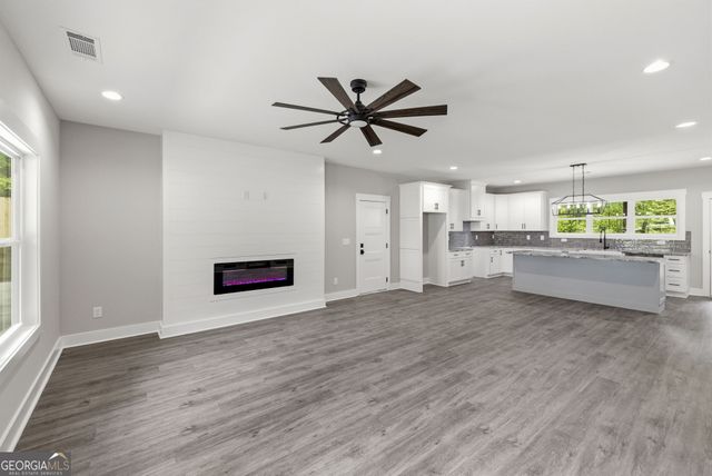 83 Sexton Lane, Lavonia, GA 30553