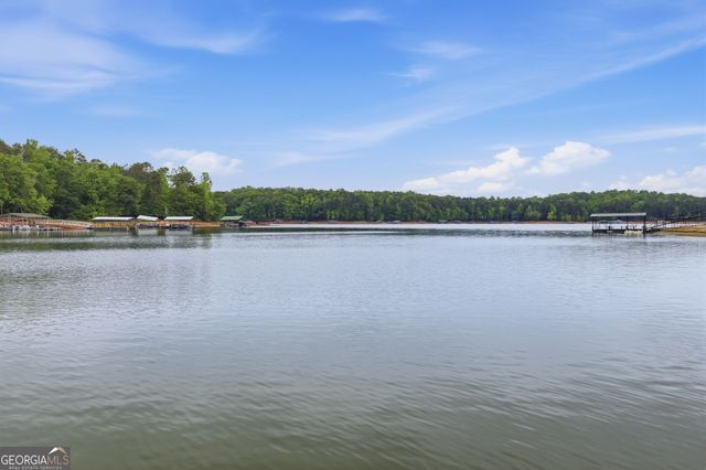 83 Sexton Lane, Lavonia, GA 30553