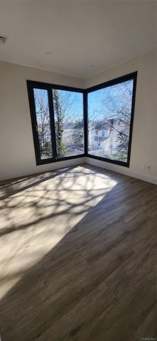 50 Roosevelt Avenue A301, Valley Stream, NY 11581