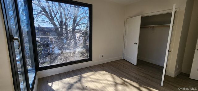 50 Roosevelt Avenue A301, Valley Stream, NY 11581