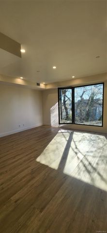 50 Roosevelt Avenue A301, Valley Stream, NY 11581