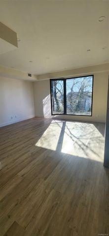 50 Roosevelt Avenue A301, Valley Stream, NY 11581