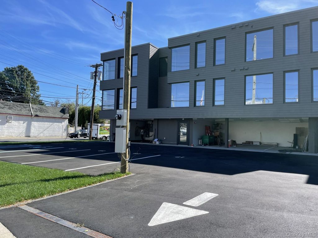 50 Roosevelt Avenue A301, Valley Stream, NY 11581