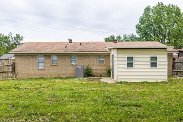 3708 Terry Street, Van Buren, AR 72956