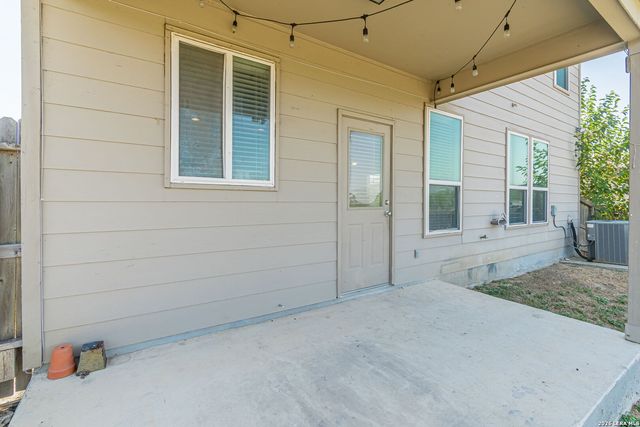 9763 Harbor Mist Lane, Converse, TX 78109