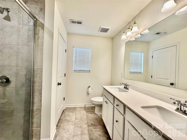 8116 Ramsburg Drive, Charlotte, NC 28269