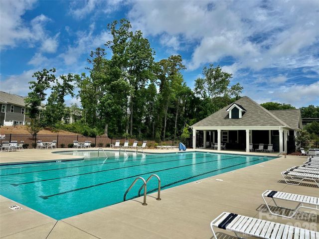 8116 Ramsburg Drive, Charlotte, NC 28269