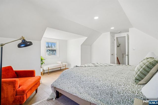 127 E Village Circle, Paramus, NJ 07652