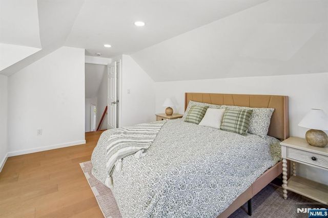 127 E Village Circle, Paramus, NJ 07652