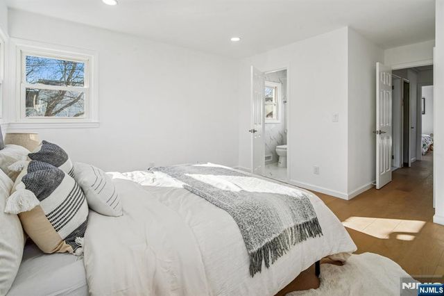 127 E Village Circle, Paramus, NJ 07652